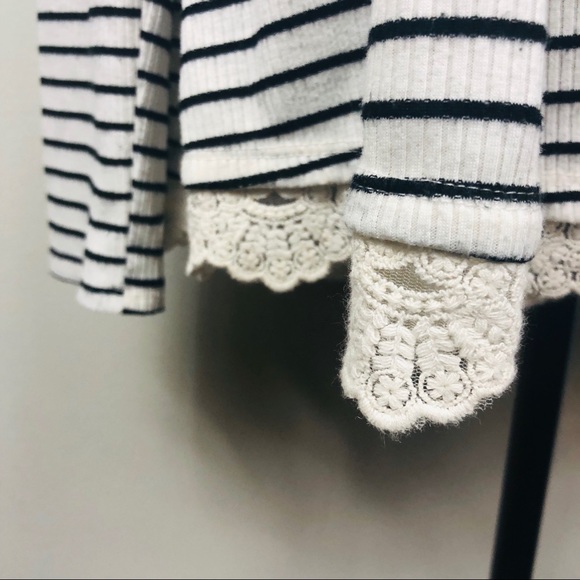 🚨 HOST PICK! 🚨 Cute striped tunic size large - Picture 5 of 7